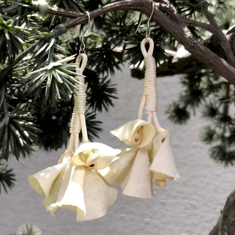 joyeria-para-orejas-de-diseno-original-j2p90-de-inner-outer-bouny-accesorio-de-moda-de-la-coleccion-invierno-202-de-jn-jw