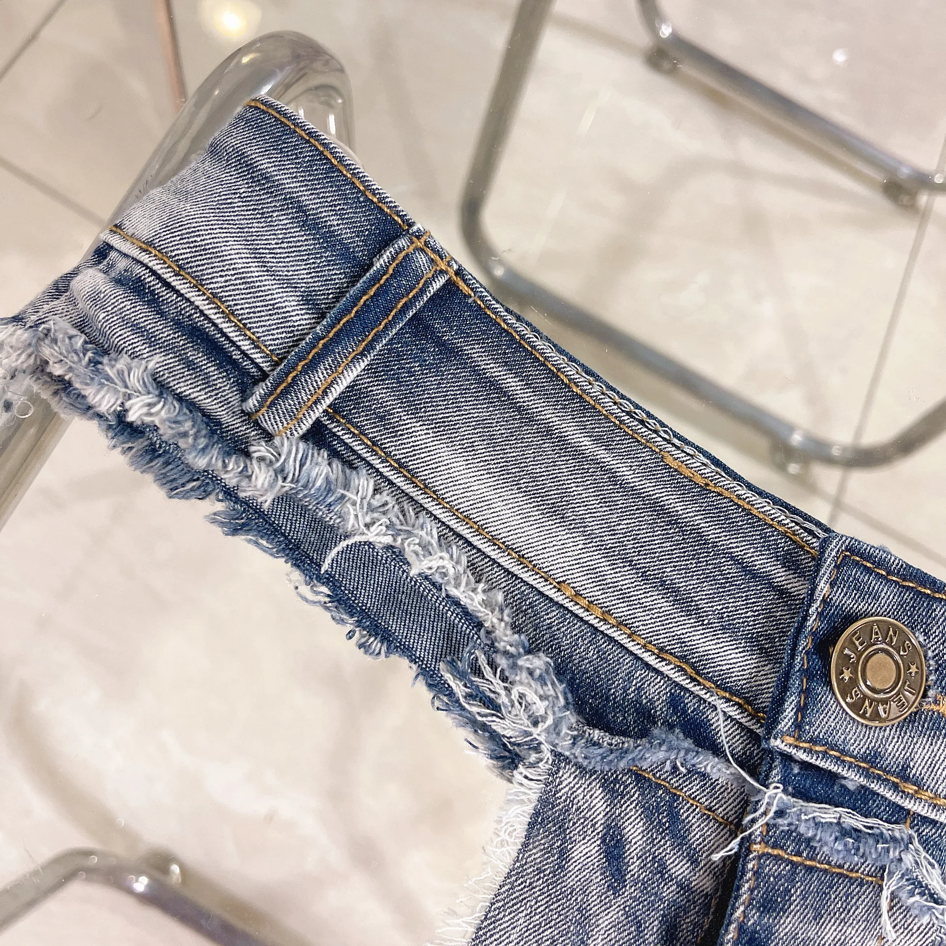 2025 새로운 여성 섹시한 높은 허리 유럽과 미국 복숭아 엉덩이 슬림 홀 청바지 데님 반바지 나이트 클럽