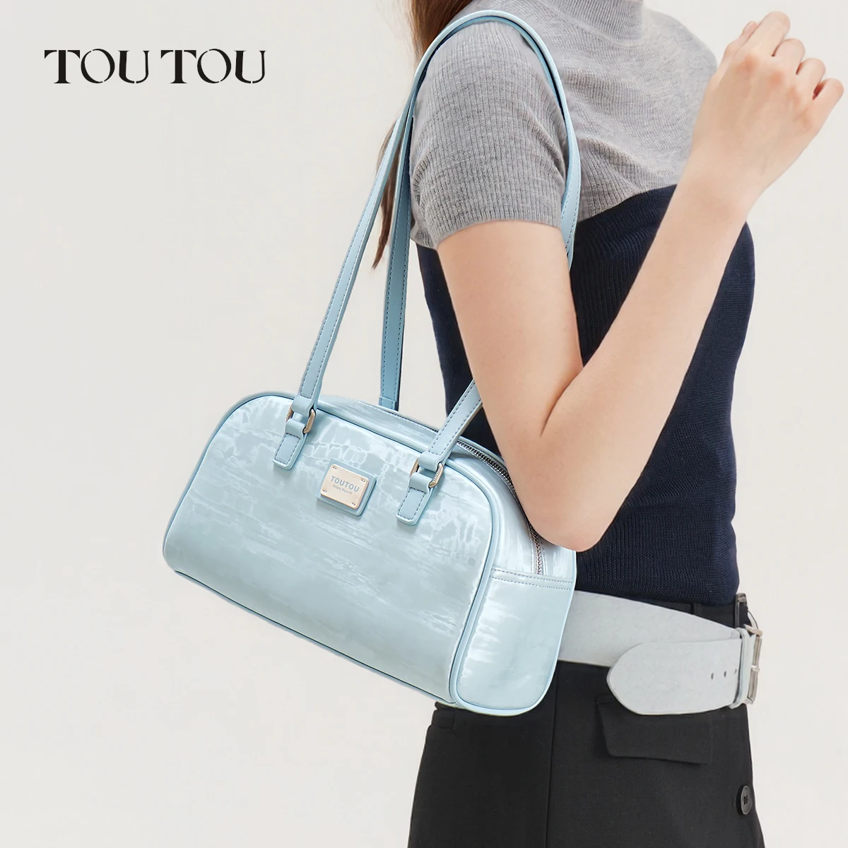 

toutou pu leather Women's Light Blue Jelly Bowling Bag, Boston Bag, Shoulder Bag, Large Capacity, Fits 8.3-Inch Tablet
