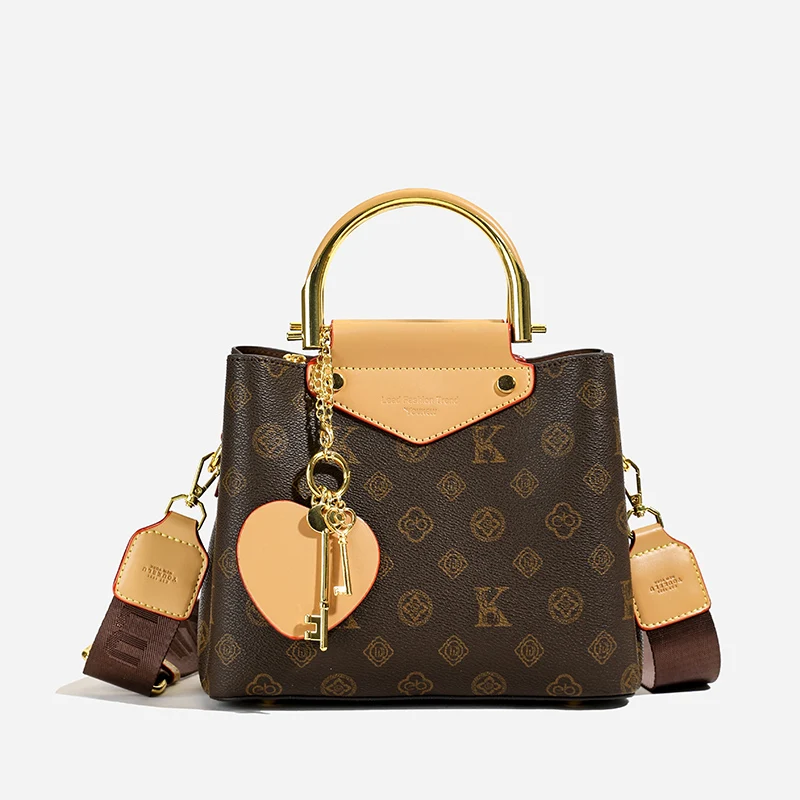 

Luxury Elegant Vintage Diaper Bag For Women Minimalist Designer Leather Large Capacity Stylish Fashion Shoulder Bag