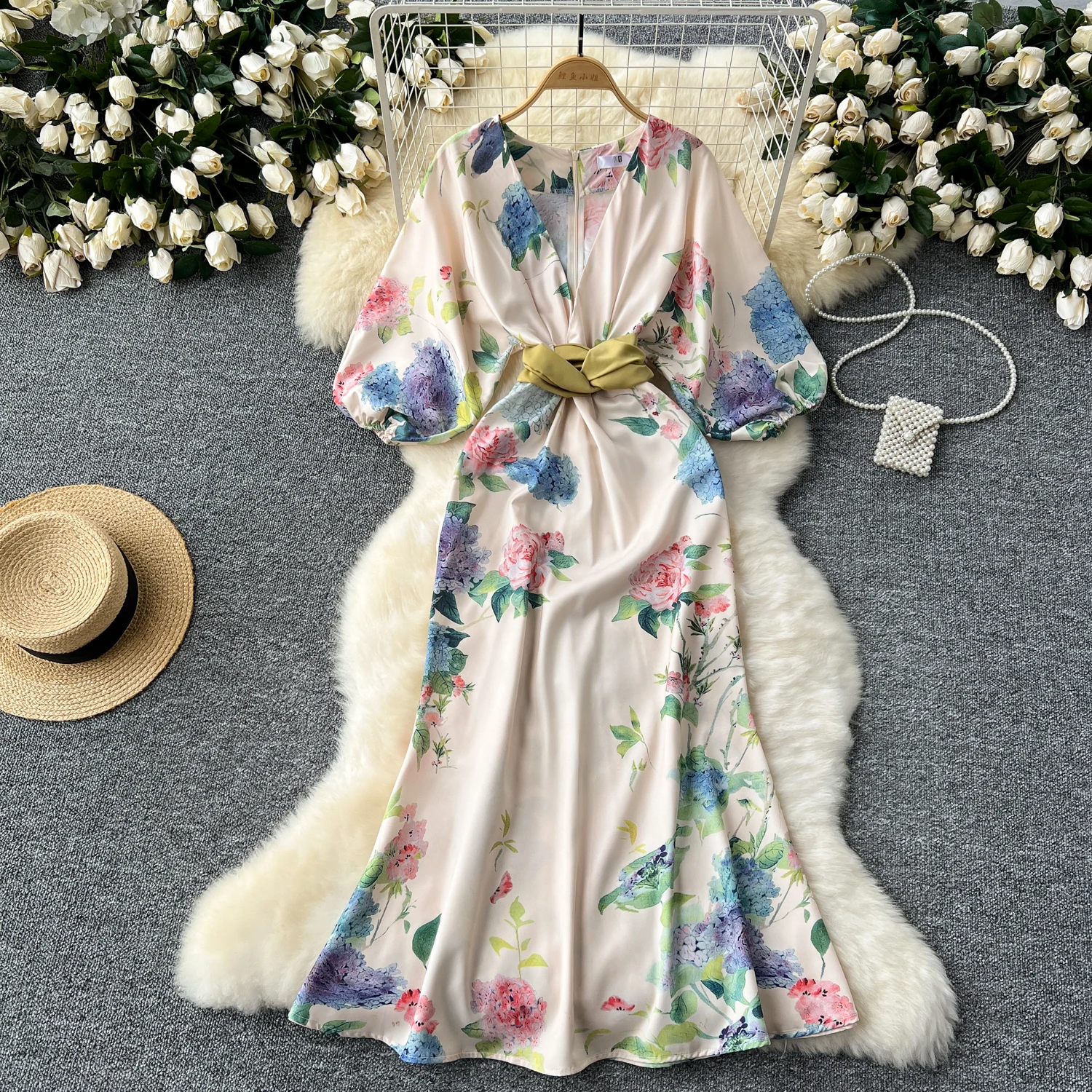 

Elegant sweet High Waist V-neck pleated print Lantern Sleeve Dress Vacation Slim Women Party mermaid dresses