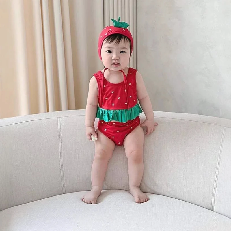 

MINISO Baby Boy Summer Korean Version Ruffled Swimsuit Three piece Watermelon Shape Split Swimsuit Swimming Suit 1-3 Years Sets