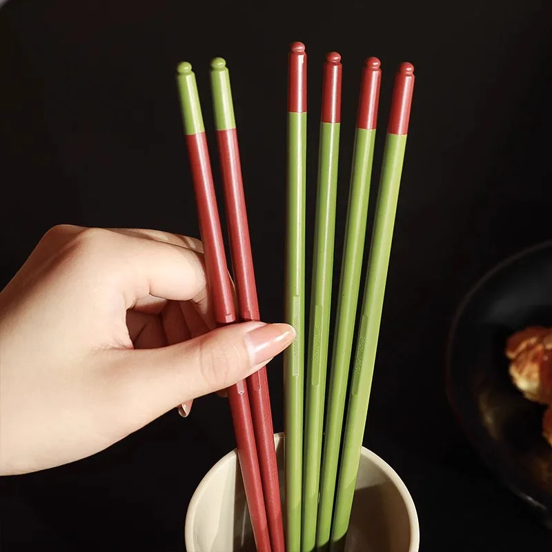 Anti-hot Reusable Chinese Alloy Chopsticks With Gift Box Anti-bacterial Non-slip Dishwasher Safe  Kitchen Round Sushi Chop Stick