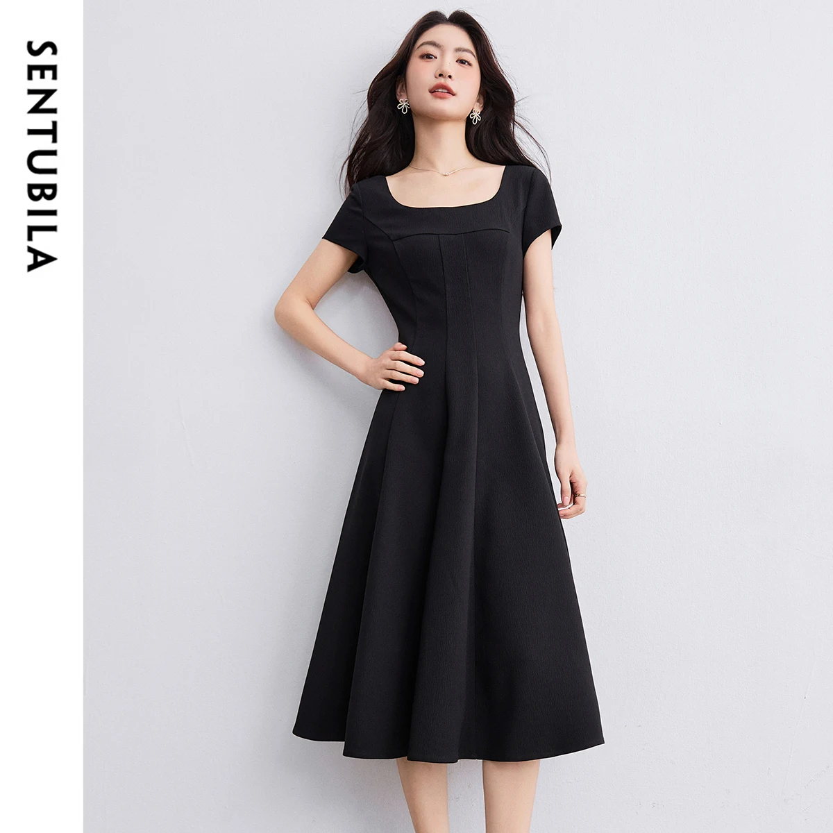 

SENTUBILA Square Collar Women Dress 2025 A-line Office Lady Short Sleeve Summer Solid Color Folds Long Dresses Q52LD1948