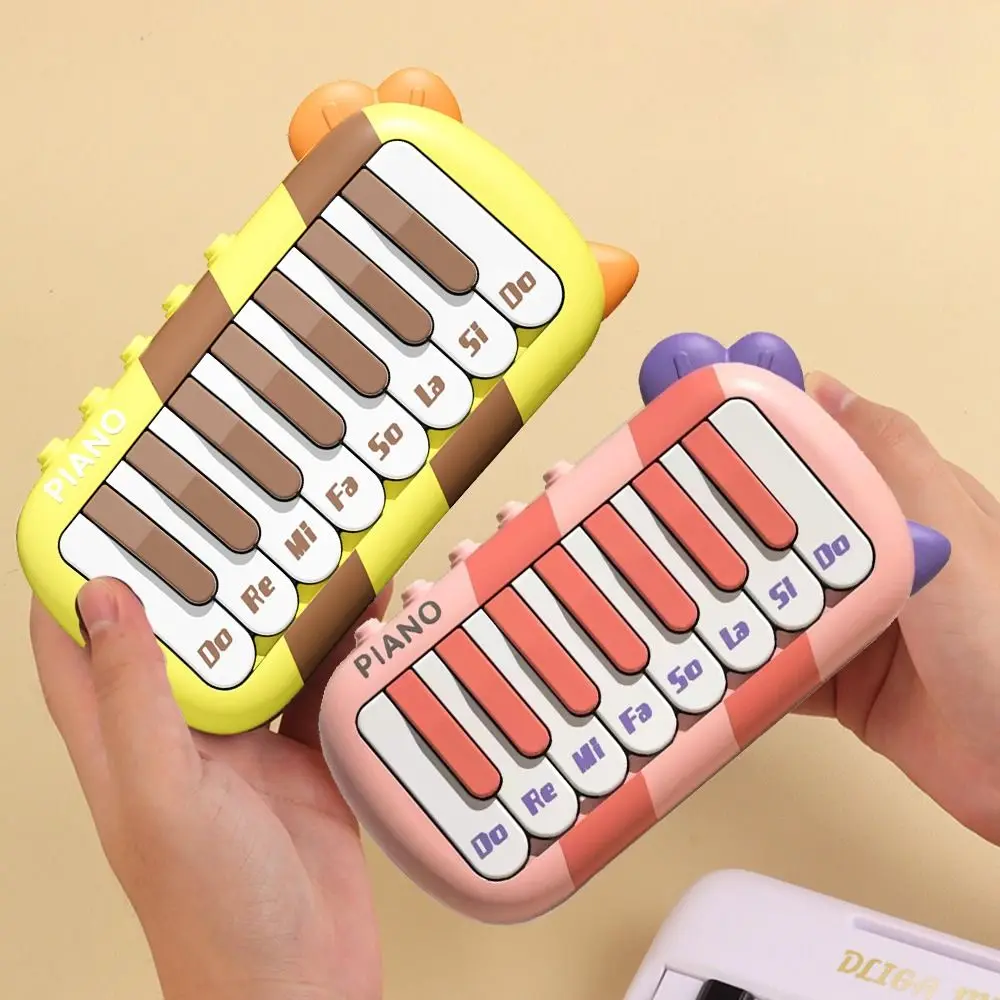 Early Education Mini Electric Keyboard Multifunctional Learning Music Electronic Piano Toy Interactive with Music Score