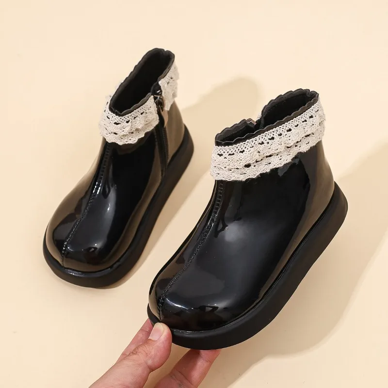 Kids Short Boots Sweet Lace Side Zipper Girls Ankle Boots Soft Bottom 2026 Autumn Winter Children Leather Boots Non-slip