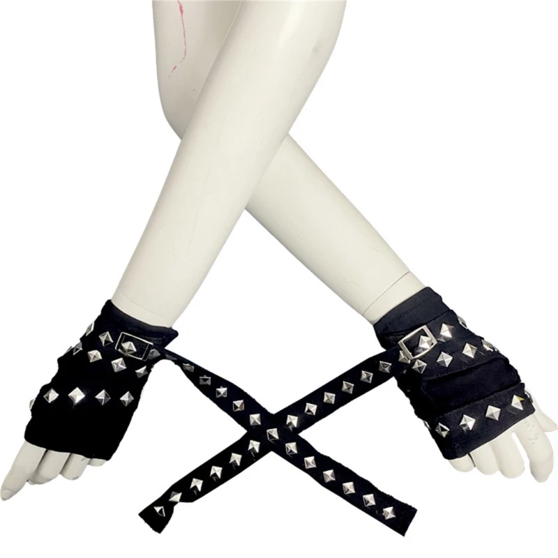 1pair Black Punk Rivet Short Gloves Women Hiphop Handsome Half-Finger Gloves for Motorcycling and Festival Enthusiasts