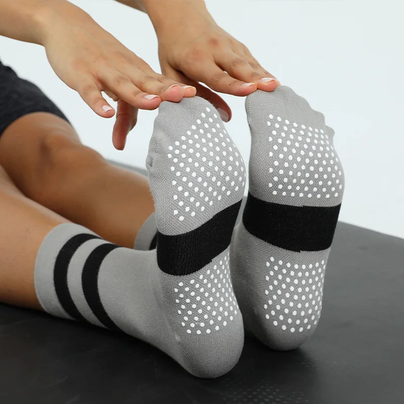 Silicone With Yoga Socks Non-slip Pilates New Wear-Resistant Comfortable Sports Fitness Socks Lndoor Dance Socks