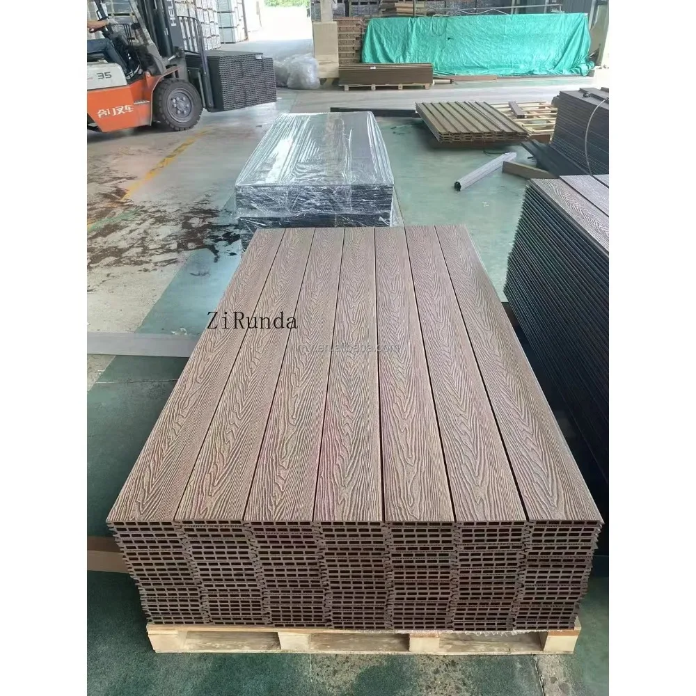 Versión personalizada de pavimento en relieve de colores mezclados, patrón de grano de madera resistente al agua, fuerte resistencia a los rayos UV