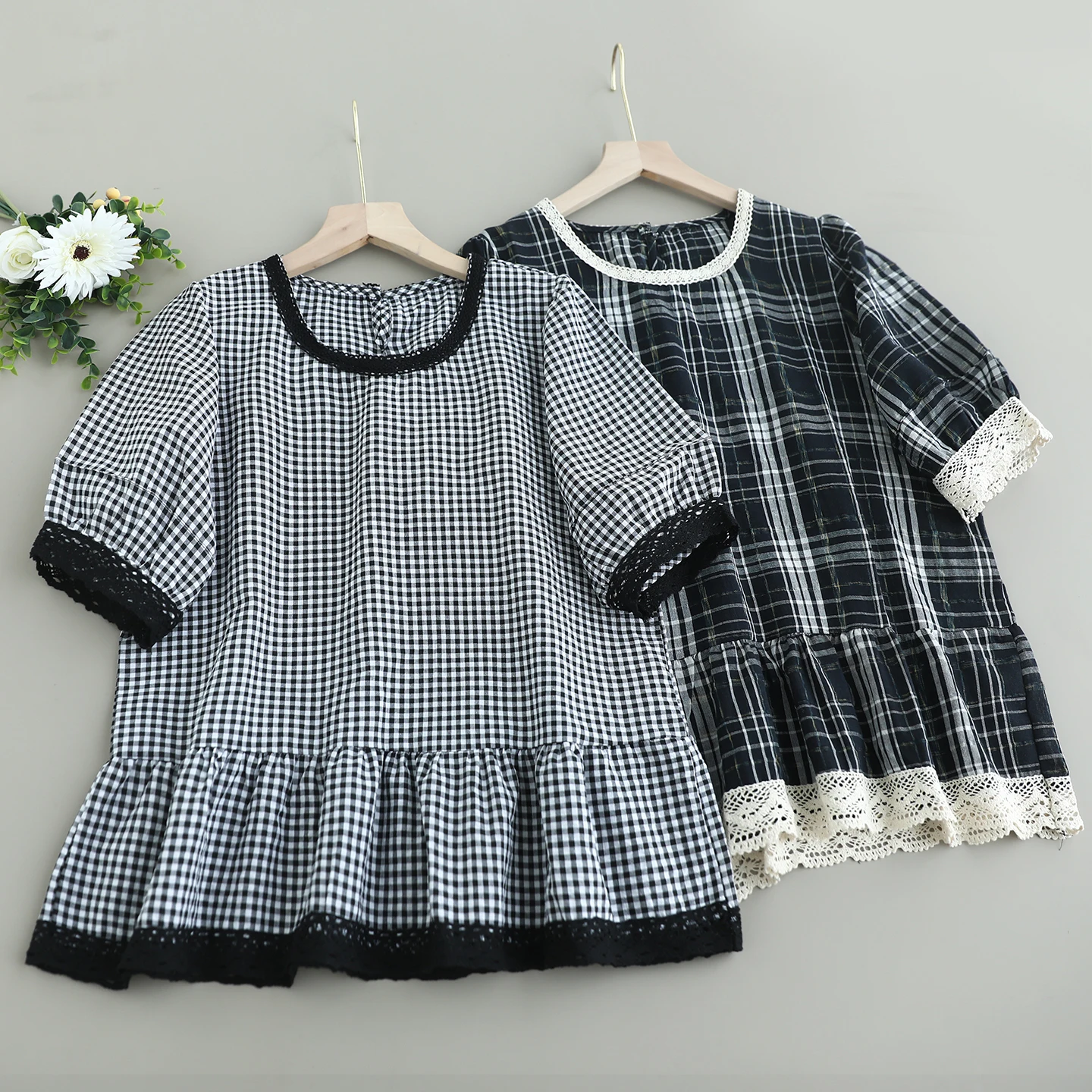 

Japanese Vintage Mori Girl Plaid Lace Patchwork Shirts Women Summer New O-Neck Short Sleeve Casual Loose Pullover Blouse Tops