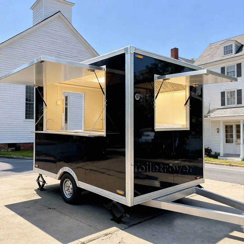 

Мобильный фудтрак для уличной еды: хот-доги, бургеры, жареная курица. Индивидуальный дизайн, полная кухня и санузел.