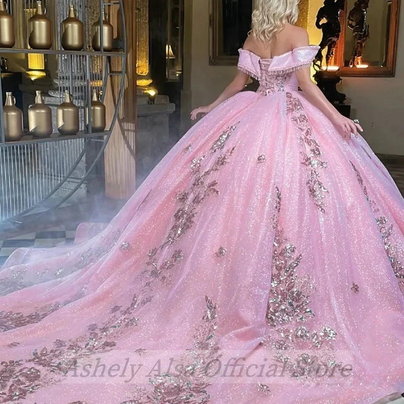 Quinceanera فستان مكشوف الكتفين ، فساتين شرابة مطرزة بالخرز الوردي ، يزين مزين بالترتر ، فستان حفلة موسيقية 16 حلو ، 15 سنة ، فاخر