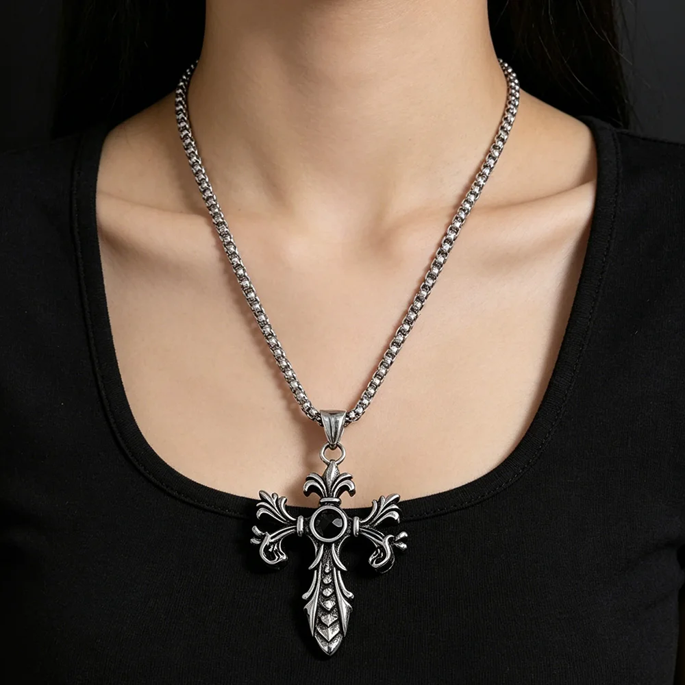 Retro cast Baroque cross stainless steel necklace, waterproof and non-fading blackening process, bulk sales pendant