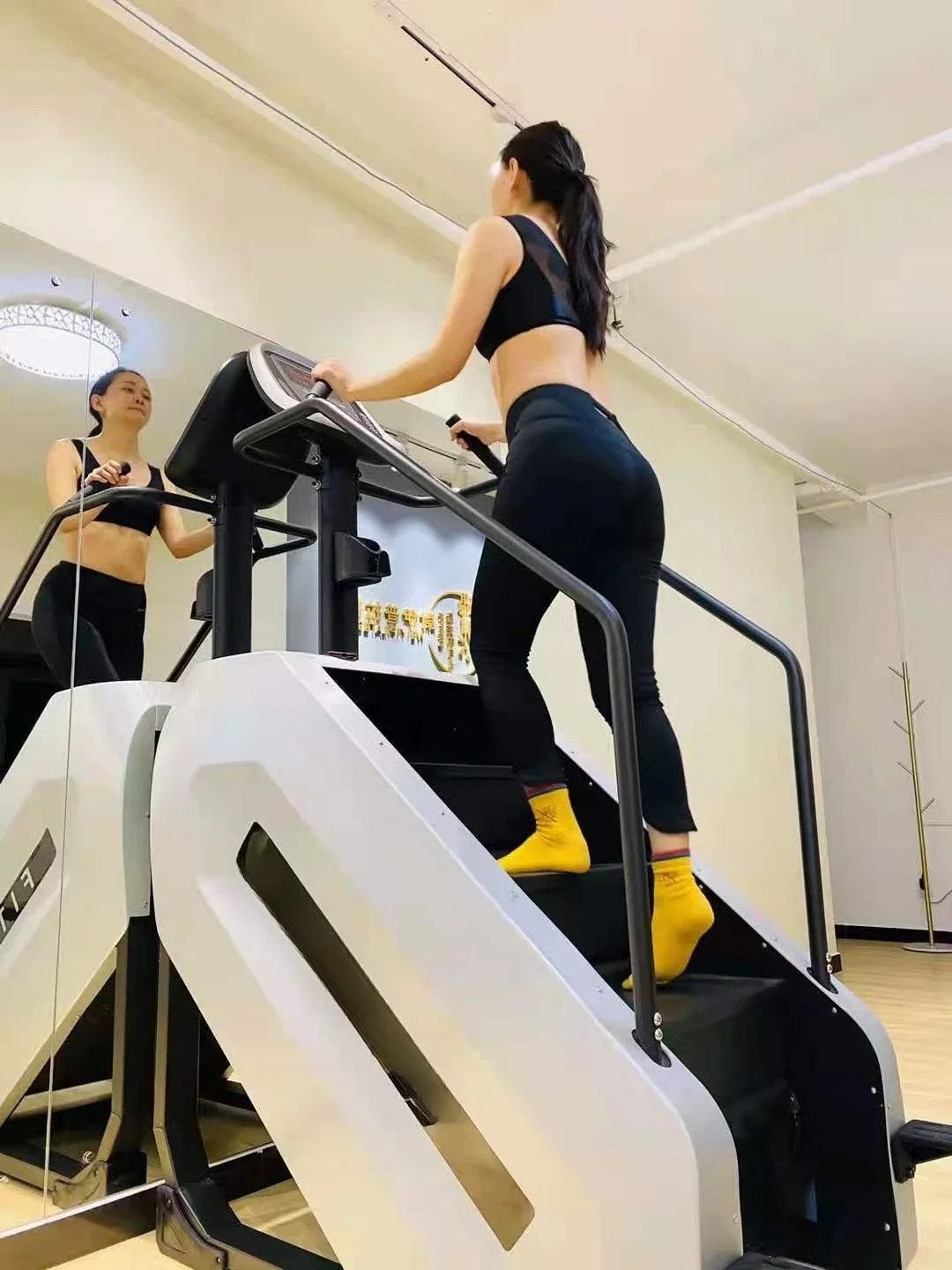 Mountaineering machine Stair machine Fitness equipment Climbing walking Cardio equipment Adjustable speed