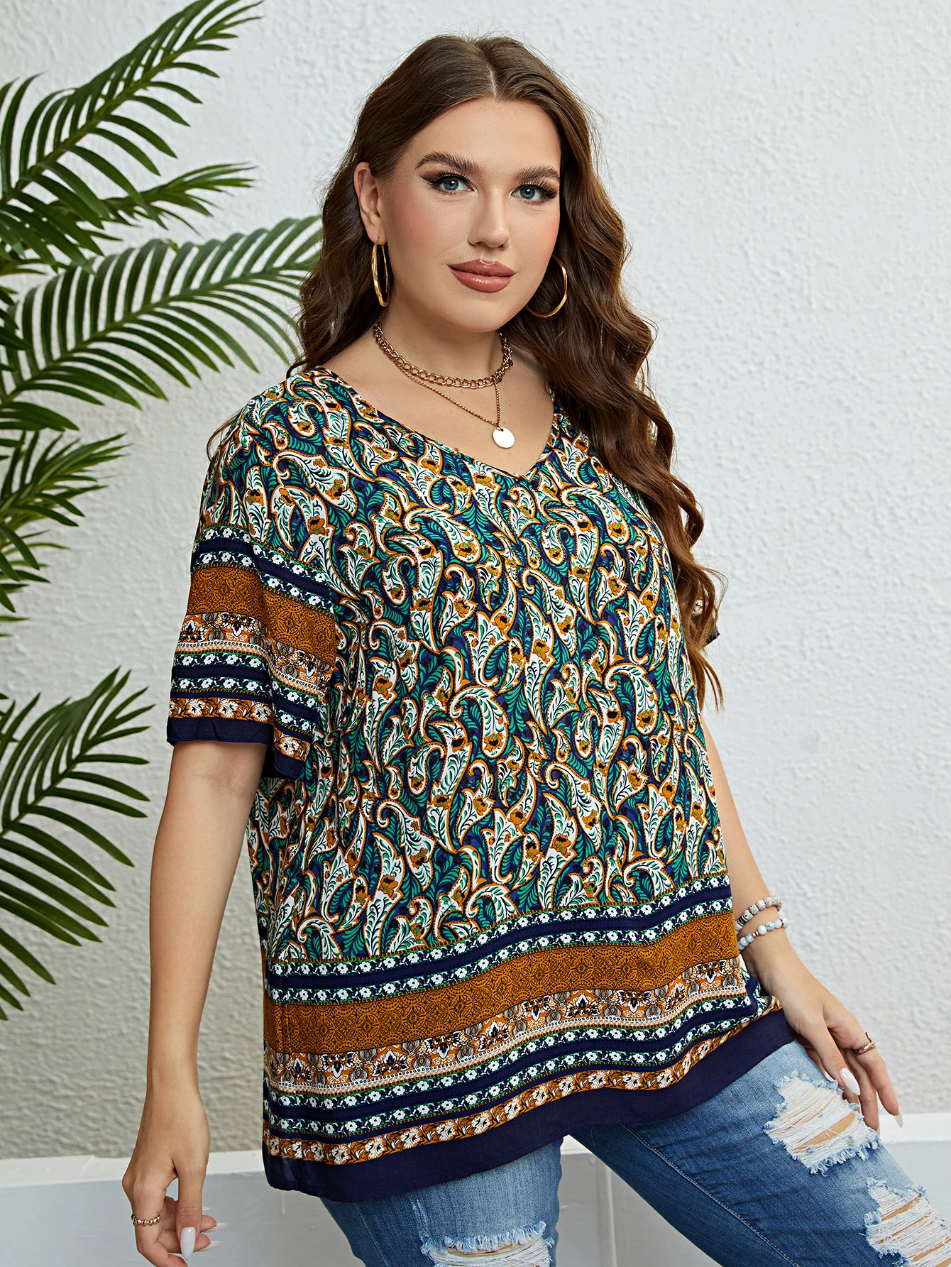 Plus Size tureckie wzory dekolt w szpic prosta bluzka damska 2024 nowa letnia z krótkim rękawem Boho Vintage luźna popy i bluzki