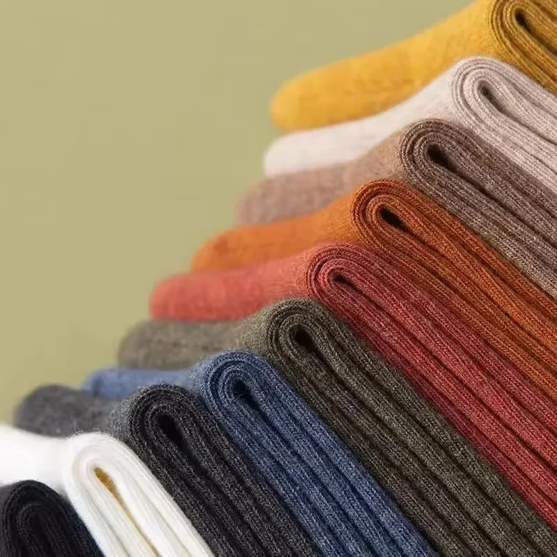 10 colores, calcetines cálidos de invierno a la moda, medias gruesas de punto de felpa, calcetines de tubo medio para hombres y mujeres, calcetines informales para suelo interior a prueba de frío