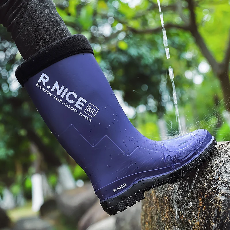 Men's outdoor rain shoes High‑cut  Rain Boots Non-slip Wear-resistant Sole Portable Fishing Kitchen Boots  rainwater operations view 5