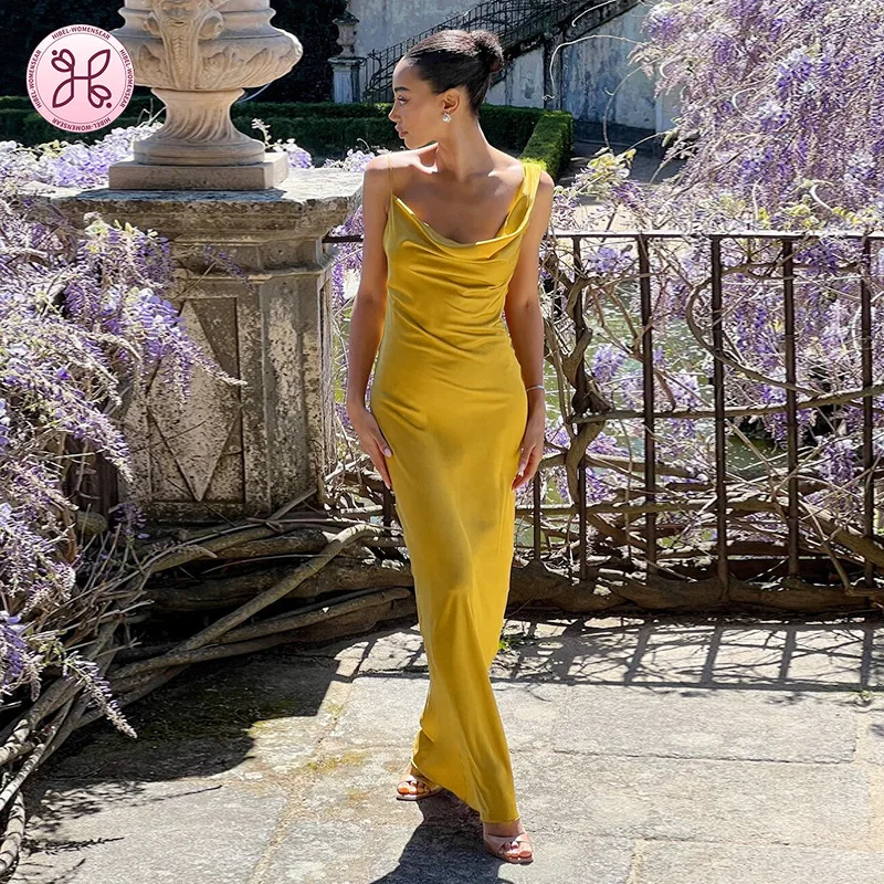 Robe à bretelles en satin 2025 |   Robe sexy dos bas avec décolleté drapé |   Robe longue de soirée célèbre Instagram