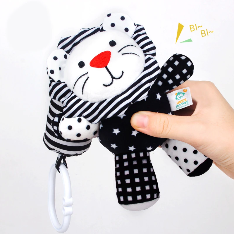 Baby Sensory Hanging Black White Animals Rattles Soft Toys Baby Safety Seats Crib Hanging Plush Rattle Interaction Toys Gift