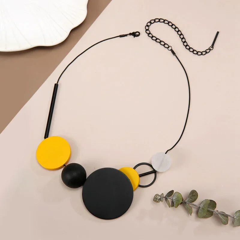 Handmade Natural Black Wooden Round Slice Pendant Necklace for Women Statement Bib Necklaces Vintage Jewelry