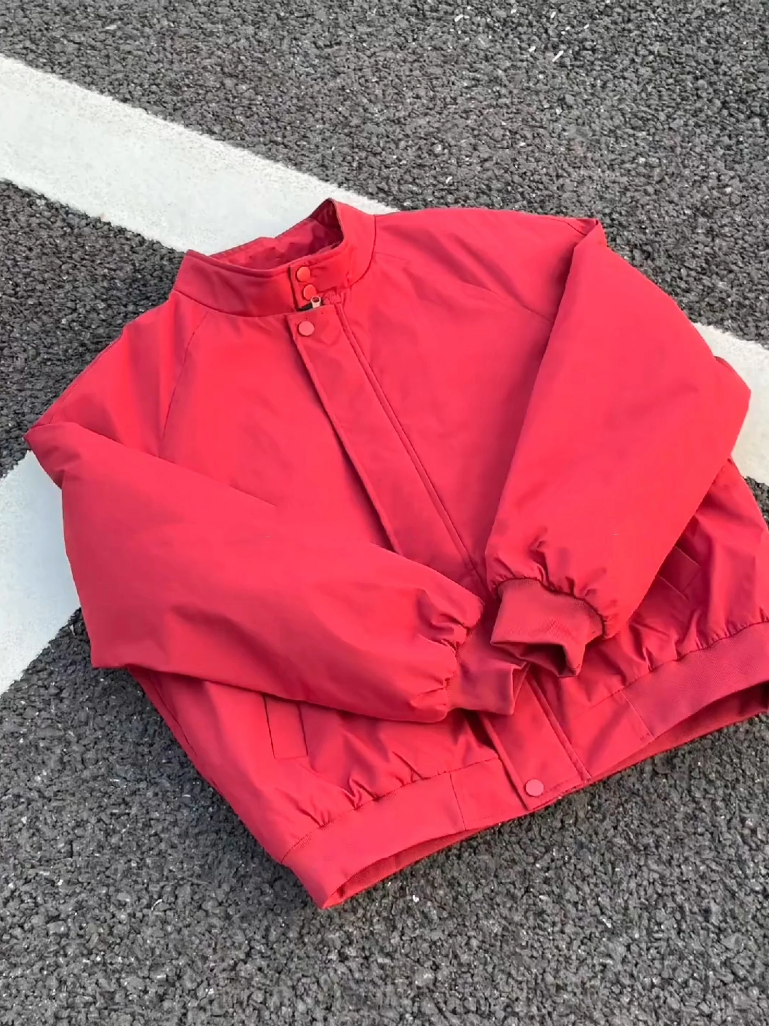 

Red Design Flight Jaet Cotton Men's Winter Thiened down Jaet Stand Collar Cotton Filled Baseball Sle Faion Urban Ca...