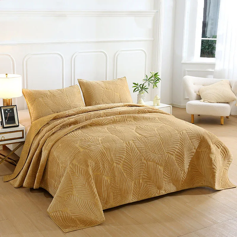 CHAUSUB Winter Soft Velvet Quilt Set 3PCS Bedspread on the Bed Palm Leaf Pattern King Size Blanket for Double Bed Warm Coverlet