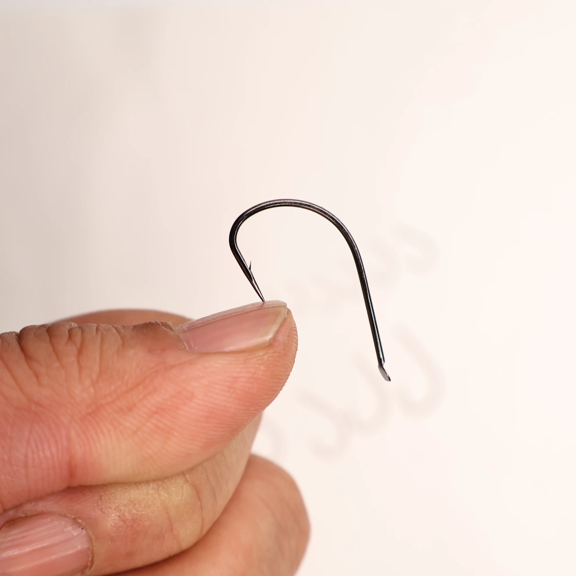 50 Stück Flussangelhaken aus Kohlenstoffstahl mit feinem Schaft, geeignet für Insektenköder mit Widerhaken, ideal für Fluss- und Fliegenfischen. – Detail 4