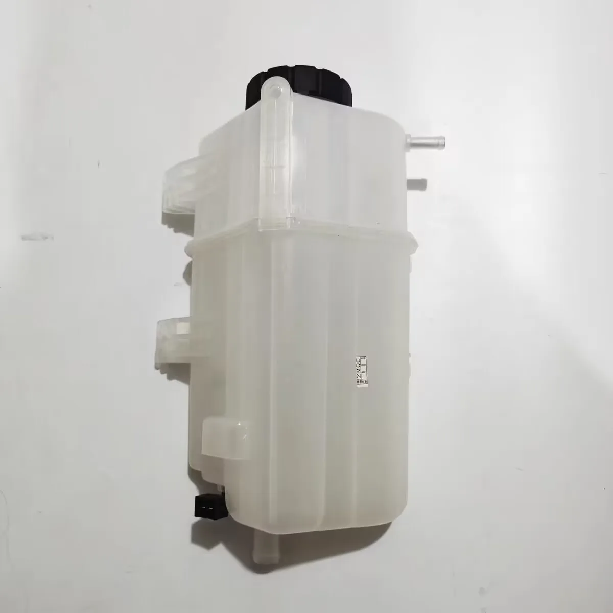 

Резервуар охлаждающей жидкости с датчиком рычага воды для китайского SAIC ROEWE 550 750 MG6 1.8T Автомобильные детали двигателя 10002366/10003818