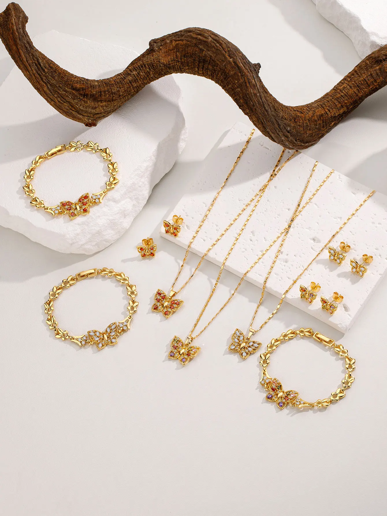 

FanSibao three inlaid zircon pendant stainless steel jewelry set for women as a gift