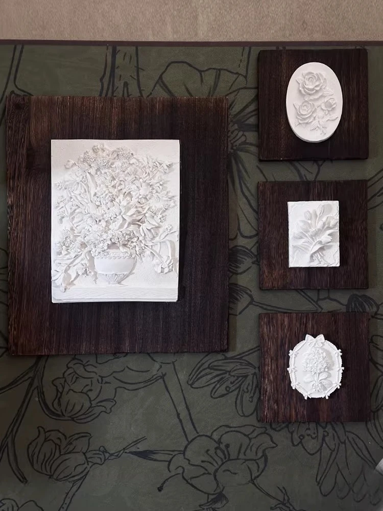 

Niche French three-dimensional gypsum relief decorative painting retro flower handmade hanging painting home new