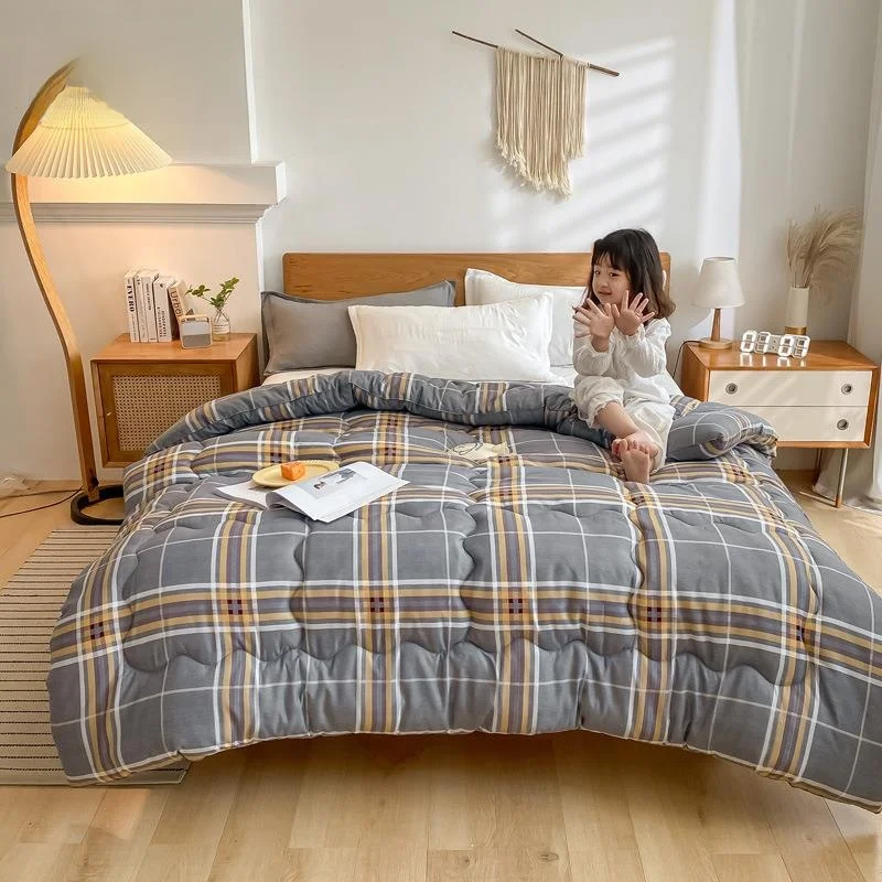 

New Skin-friendly Winter Quilt Thick Warm Core Student Dormitory Single Double Bed Quilt Soft Fiber Fill Other Season Use