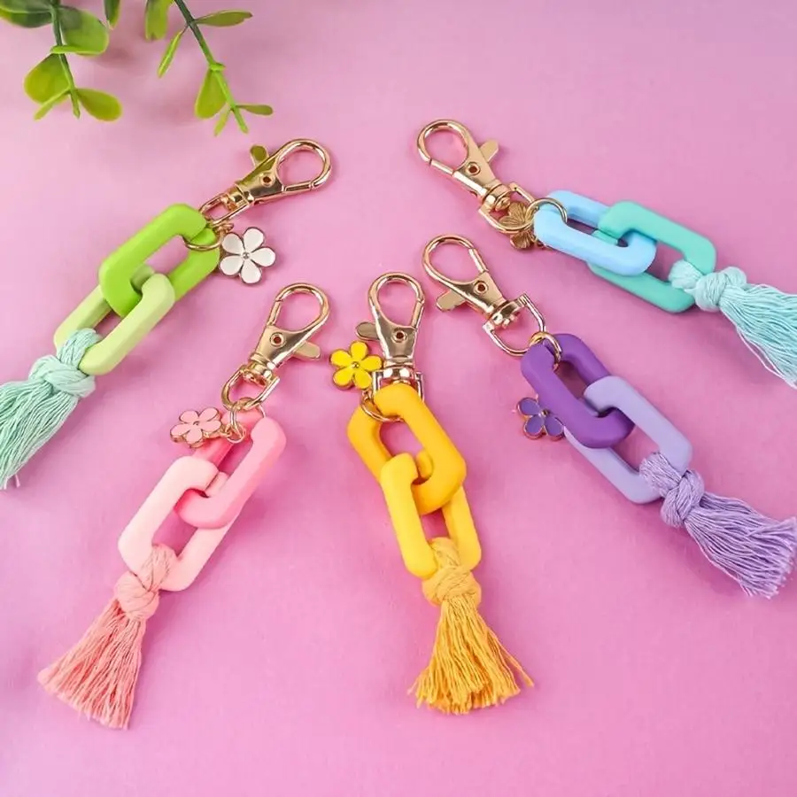 1/5/10/20/50/100pcs A Macaron-colored Contrast Acrylic Chain Tassel Keychain, Available in Five Fresh Candy-colored Options. The