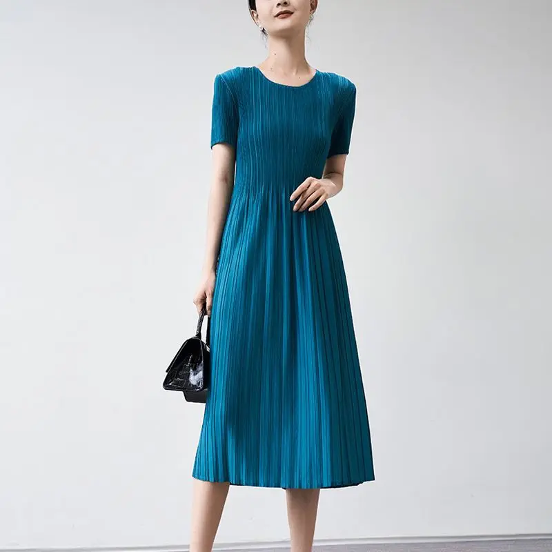 

Fashion 2024 New Folded Dress Summer middle-aged mom dresses mid to long length, women's clothing