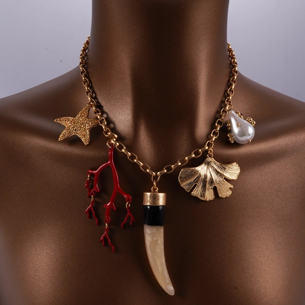 

European And American Animal Horn Necklaces Paired With Starfish Coral Pearls And Leaf Pendants Are Fashionable And Versatile