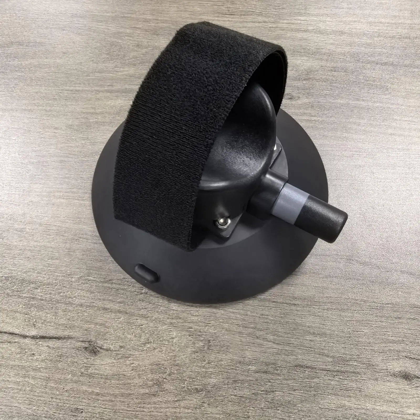 

Powerful Suction Cup Bike Rack Roof Carrier Sturdy Portable Bicycle Stand for Car Cycling Travel and MTB Accessories