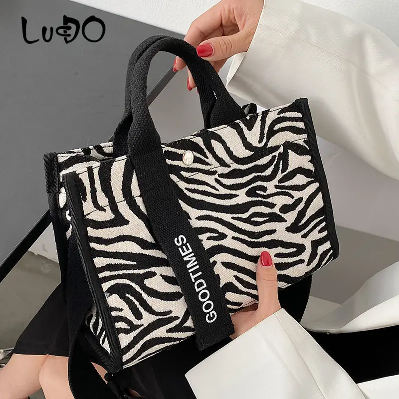 High-Quality Texture Zebra Pattern Women One-Shoulder Crossbody Handbag New Large-Capacity Brand Canvas Wild Western Style