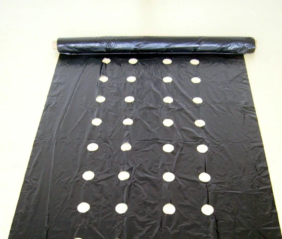 2025 Landwirtschaftliche Folie, 100 % reines Material, LLDPE, Anti-UV-Mulchfolie für die Landwirtschaft