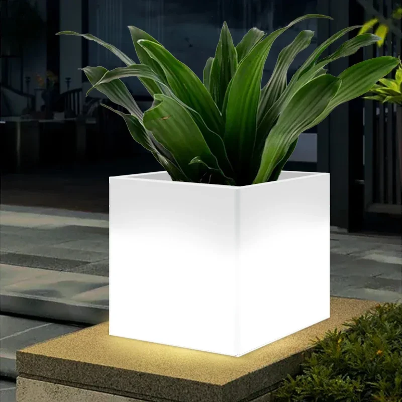 2026 Brave New Style Raised Garden Planters Plant Pots Garden Metal Planter Mold Smart Lighting Container Led Flower Pots and Pl