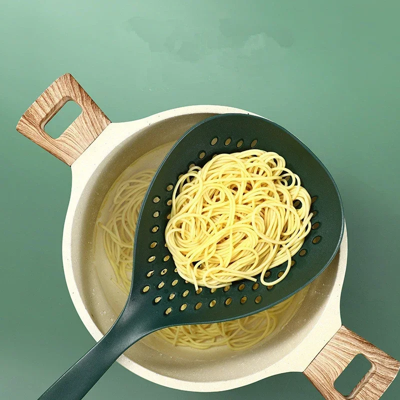 Large Colander Nylon Noodle Spoon with Long Handle High Temperature Non-stick Pan Colanders Strainers kitchen Utensils