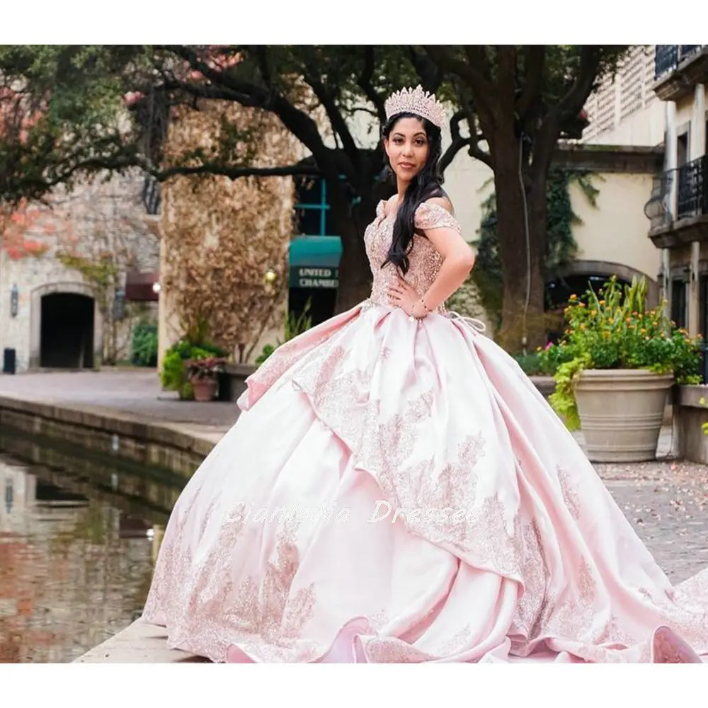 Rosa Pailletten Appliques Spitze Quinceanera Kleid Ballkleid Weg Von Der Schulter Tiered Korsett Süße 15 Vestidos De Quinceañera