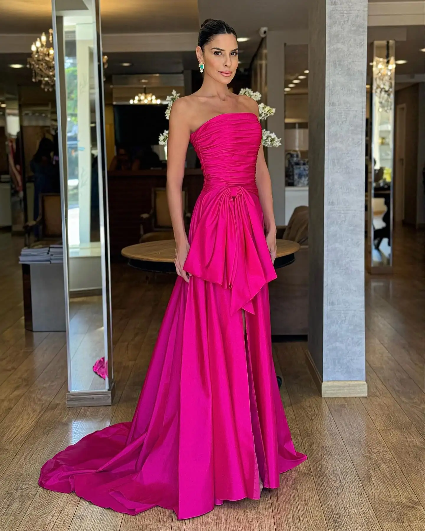 Customized Classic Strapless Bow Chapel Train Evening Dresses Graceful Satin Front Slit Pleats Vestido De Festa Vestido De Noche