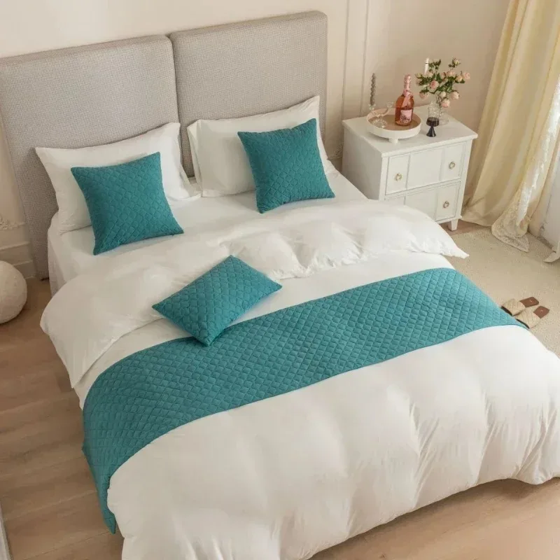 Solid Color Velvet Bed Flag Minimalist Diamond Patterned Bed Scarf Hotel Homestay Decoration Soft Comfortable Bed Covers