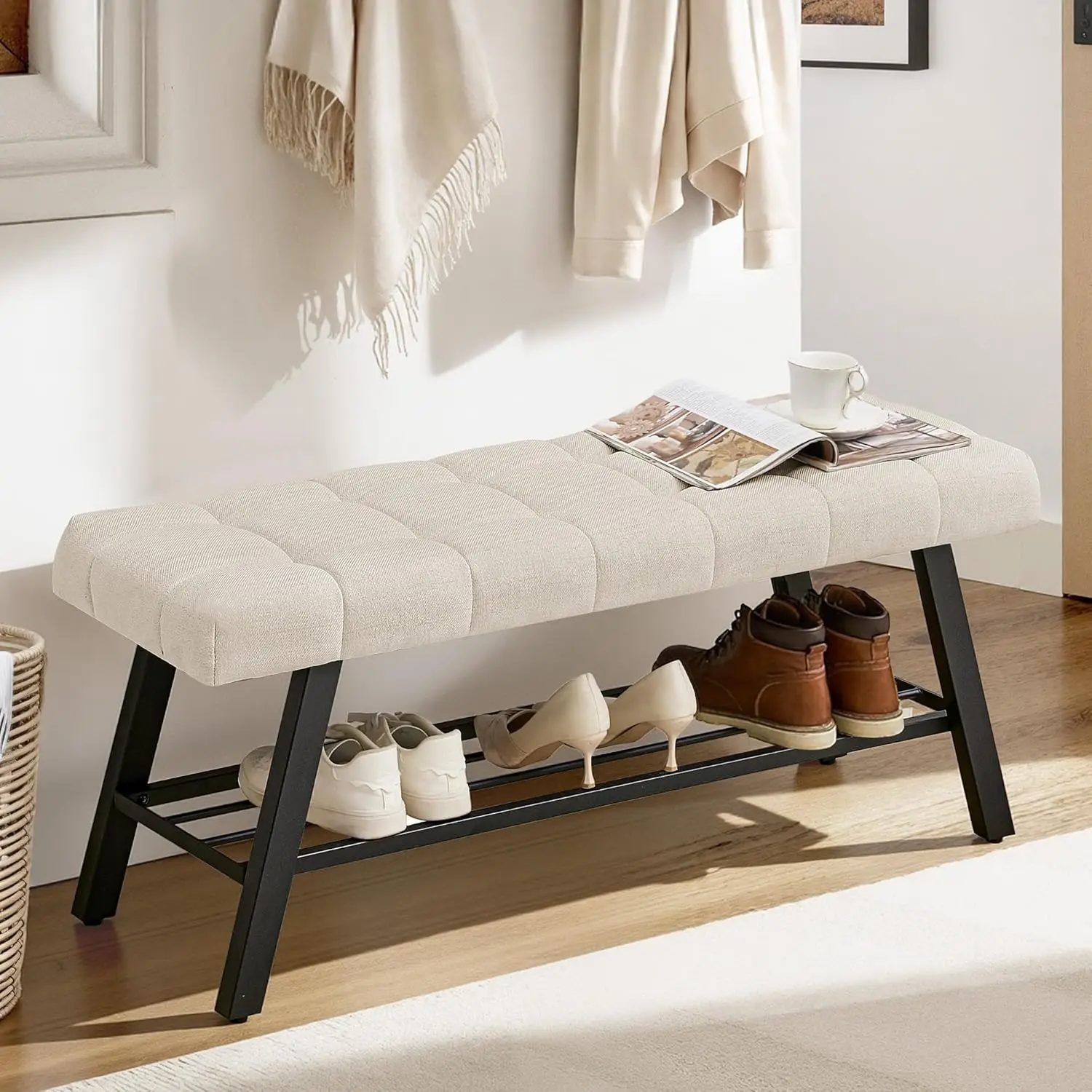 

Банкетка для прихожей 45 дюймов с полкой для хранения, банкетка у изножья кровати с сиденьем из льняной ткани с тафтингом, банкетка для спальни с металлическим каркасом, на заказ