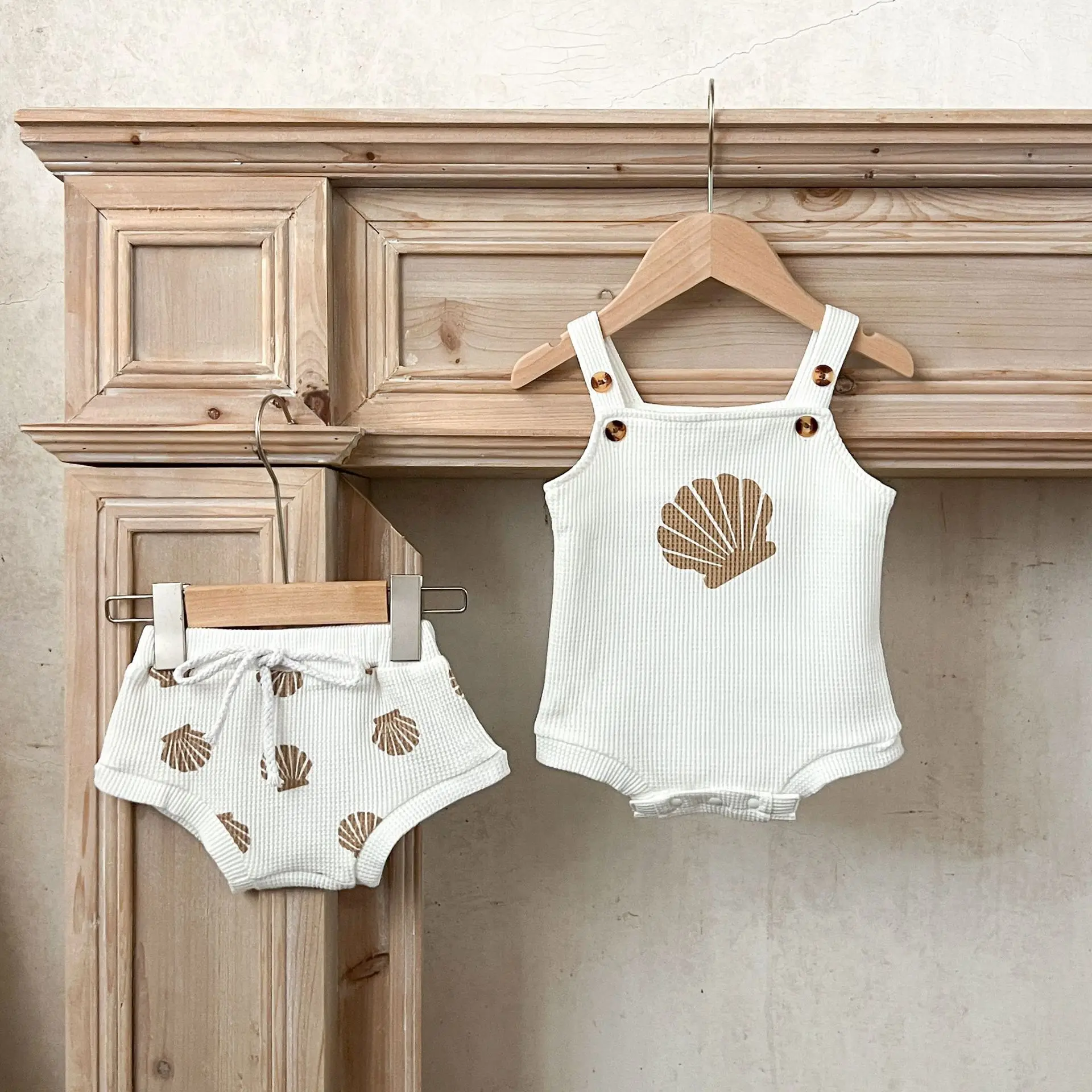 2026 Spring New Baby Sleeveless Clothes Set Infant Boy Girls Cute Strap Bodysuit + Pp Shorts 2pcs Suit Toddler Cotton Outfits