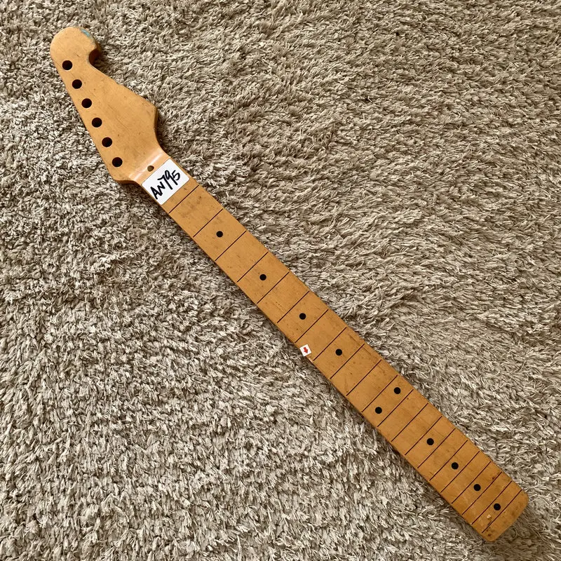 Maple with Maple Unfinished ST Guitar Neck No Frets DIY Guitar Parts for Replacement with Damages Right Hand  AN795