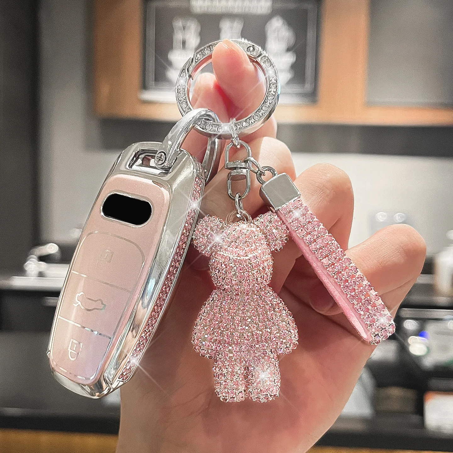 

High End Side Diamonds for Audi A3 A4 B9 A6 A7 4K A8 E-tron Q5 Q8 C8 D5 SQ8 Smart Remote Car Key Case Cover Holder Accessories