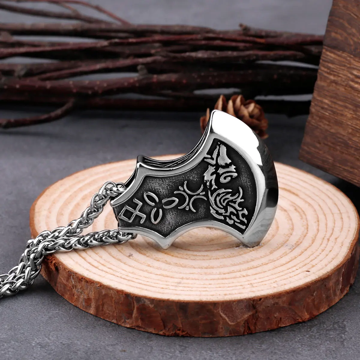 Stainless Steel Axe Pendant Vintage Viking Celtic Knot Wolf Amulet Rune Pendant Jewelry Men\'s Classic Trend Party Jewelry Gifts