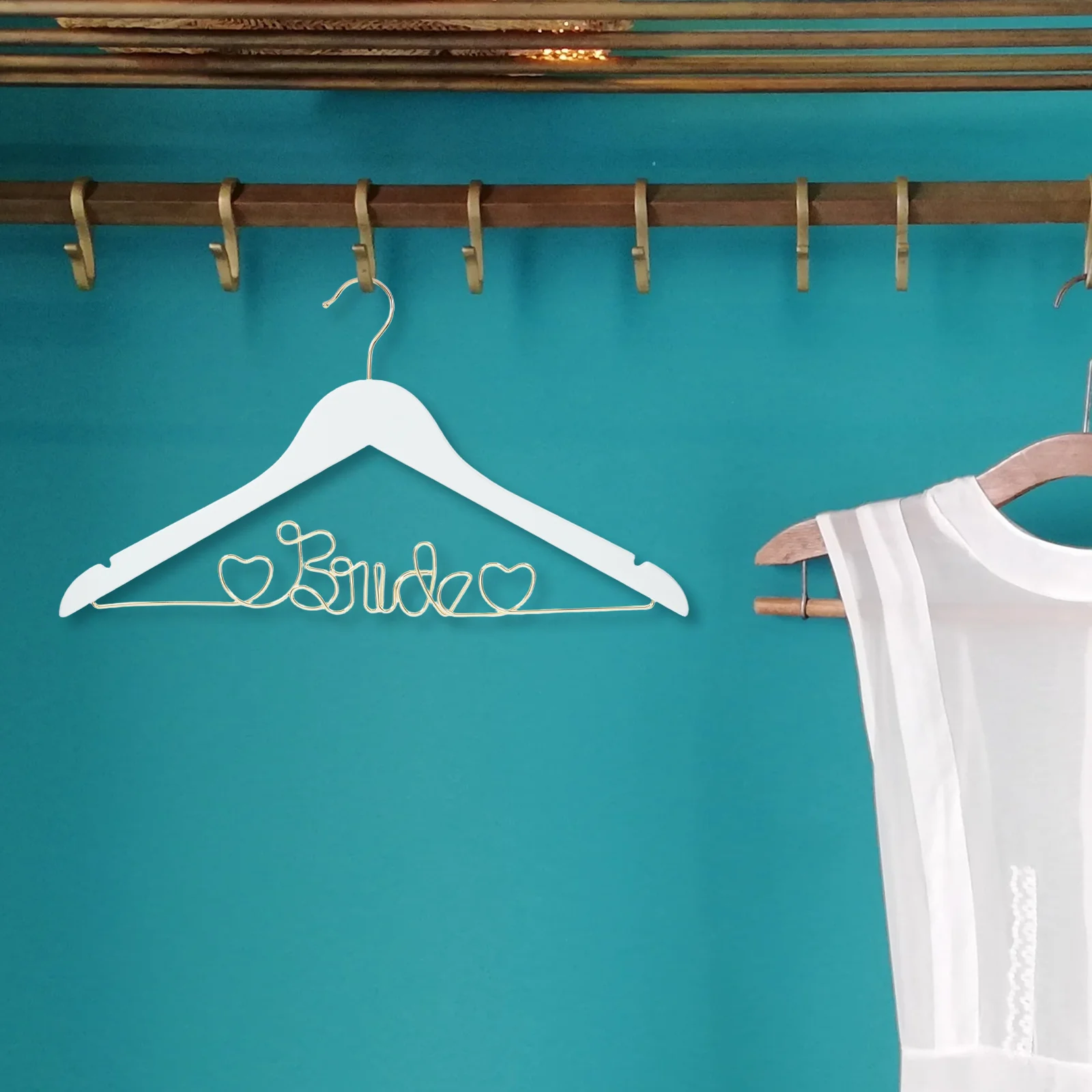 Colgador de vestido de novia, colgador de alambre de madera para novia, diseño antideslizante para vestidos de manga sin tirantes, soporte de exhibición para vestido de novia