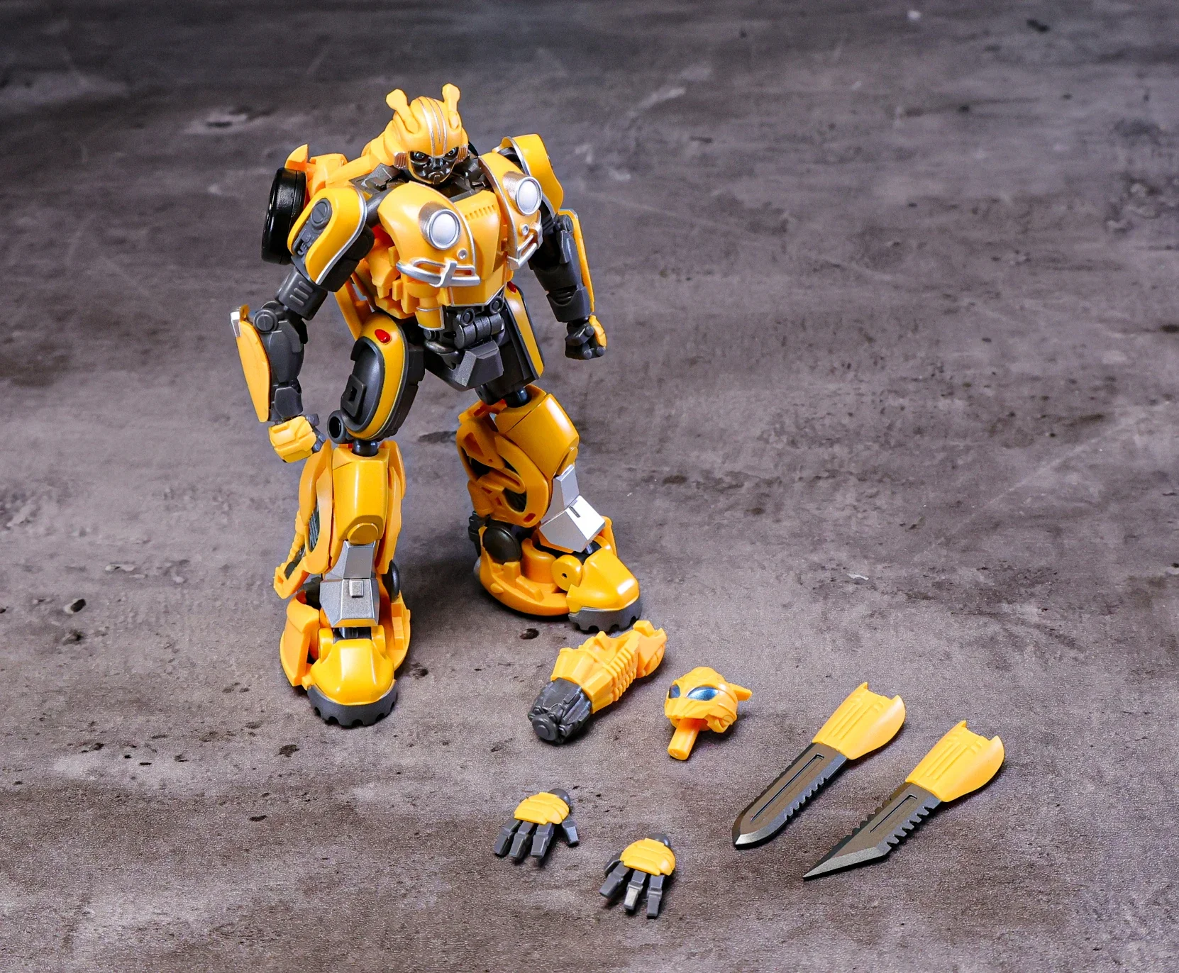 In Stock Transformation Lucky Cat SSR-02 BEE SSR02 BIGGERMEE 12CM 4.7inch Action Figures Toy Gift Collection