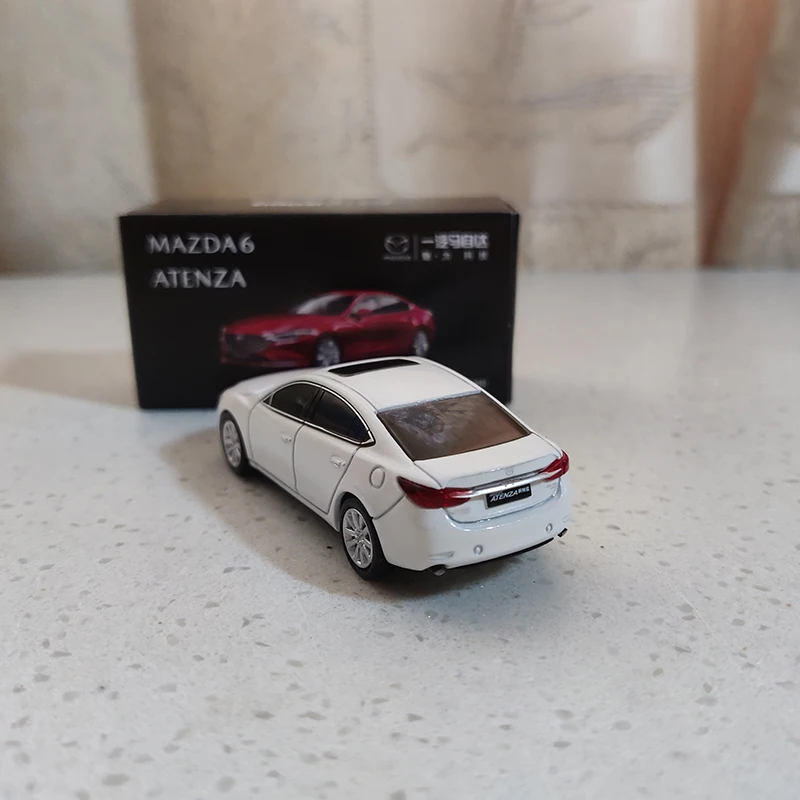 Diecast 1:64 Mazda 6 Mazda ATENZA 2020 Alloy Car Model Toy Collectible Ornament Souvenir Toys Cars